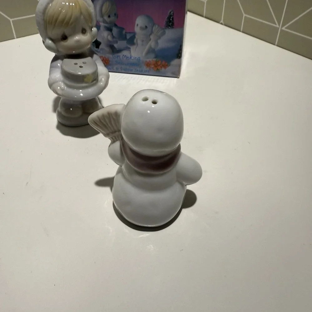 Sugar Town Girl Making Snowman Porcelain 4
